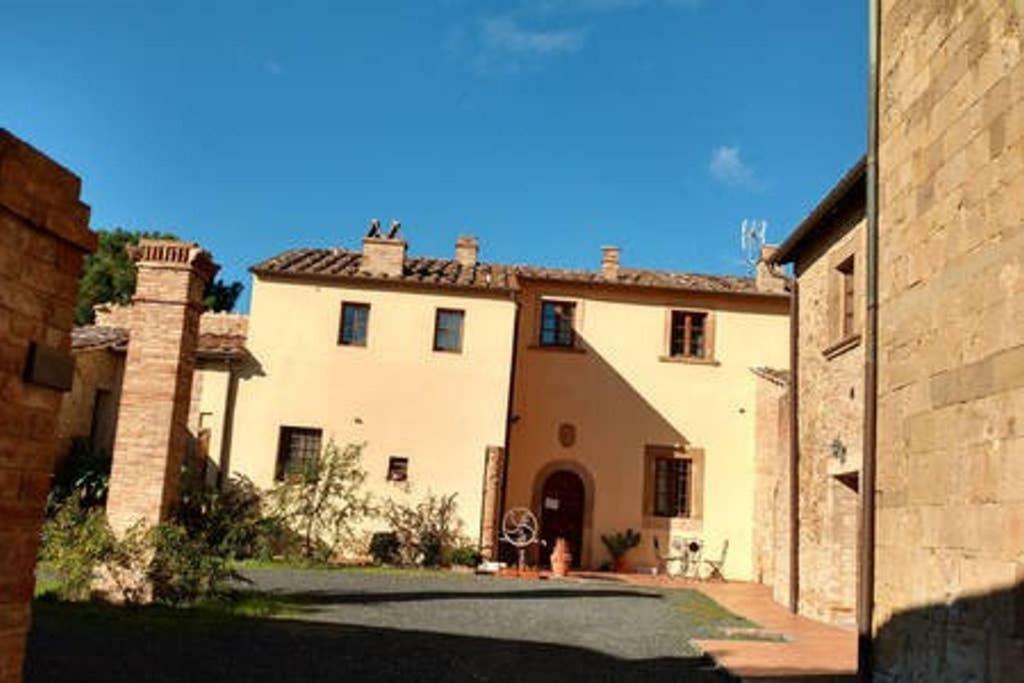Ostello Sigerico Gambassi Terme Exterior foto